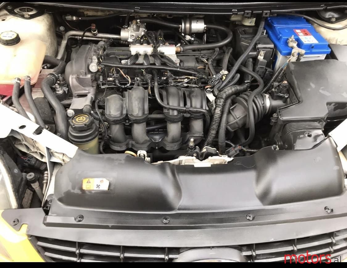 2010' Ford Focus photo #2