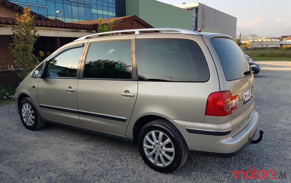 2008' Volkswagen Sharan photo #1