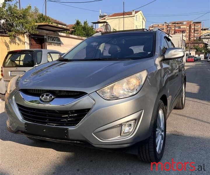 2010' Hyundai Tucson photo #3