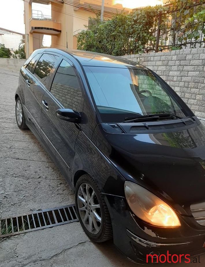 2007' Mercedes-Benz B 220 photo #1