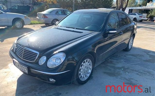 2005' Mercedes-Benz E 220 photo #1