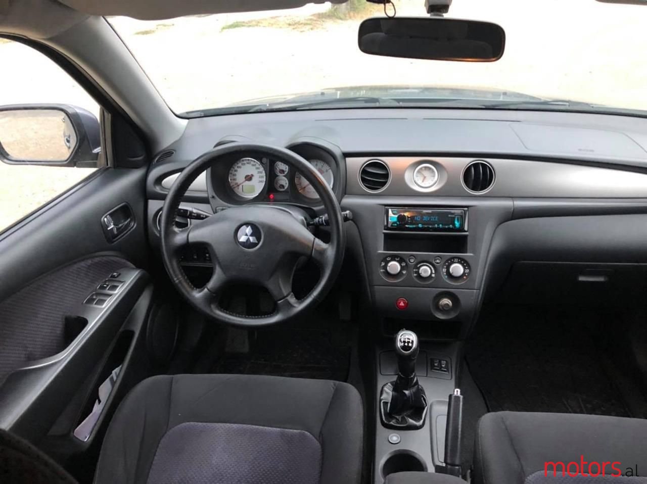 2006' Mitsubishi Outlander photo #5