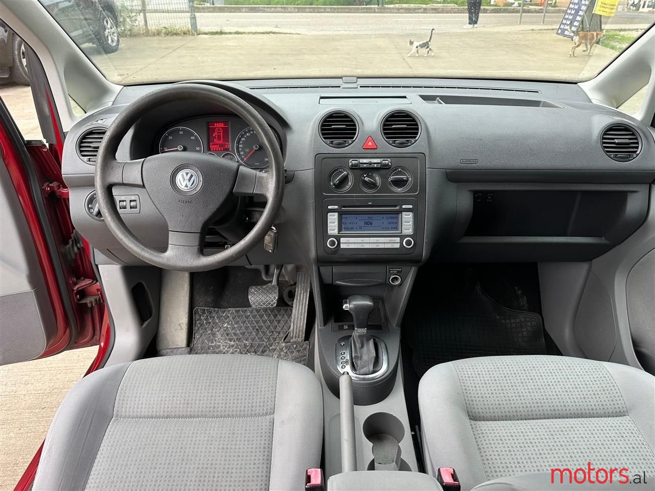 2008' Volkswagen Caddy photo #3