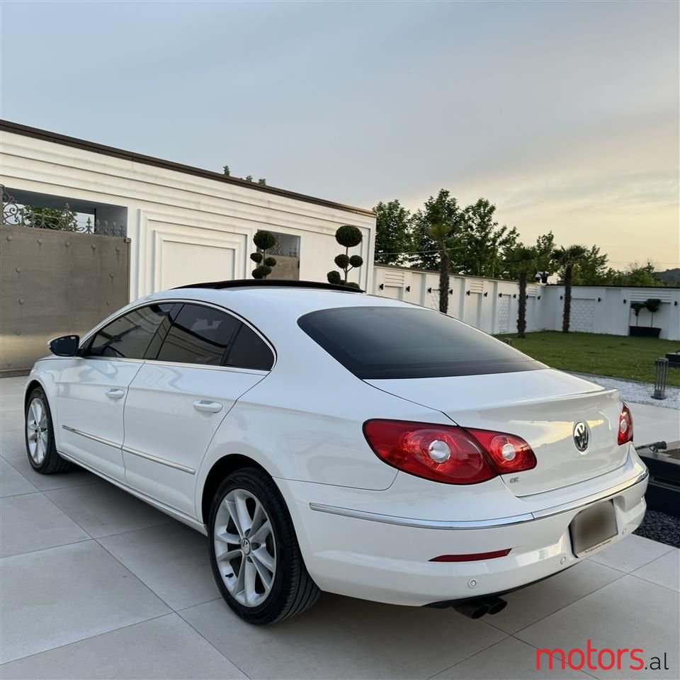 2010' Volkswagen photo #5