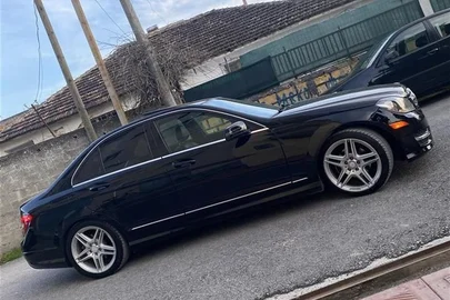 2012' Mercedes-Benz C 300