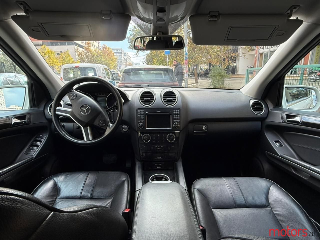 2010' Mercedes-Benz ML 320 photo #2