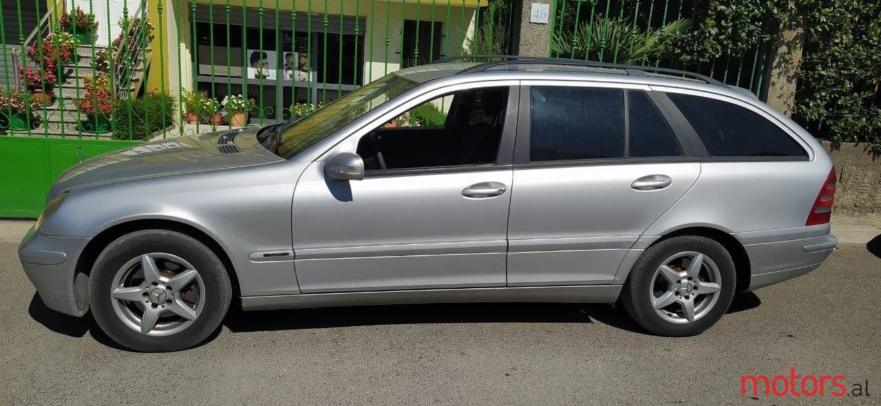 2003' Mercedes-Benz 220 photo #2