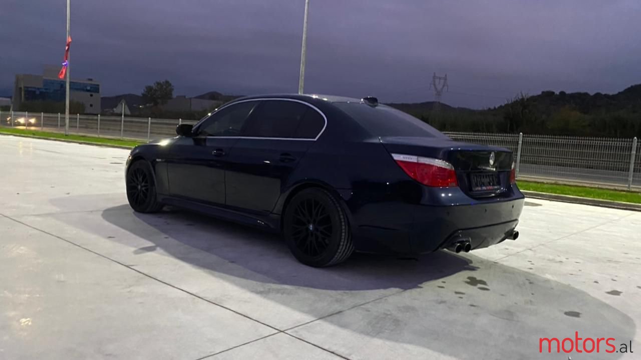 2009' BMW 528 photo #5