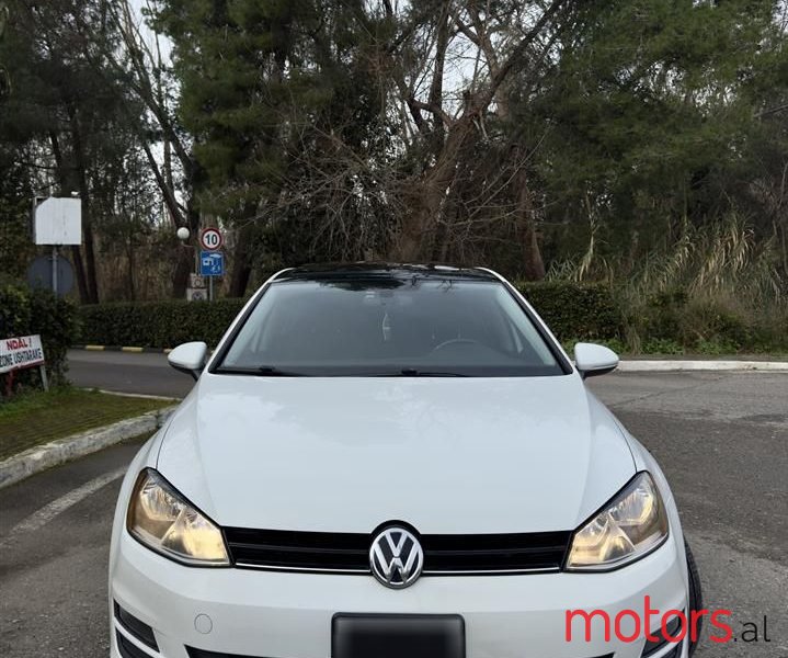 2016' Volkswagen Golf photo #1