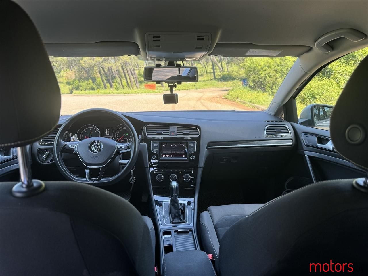 2014' Volkswagen Golf photo #3