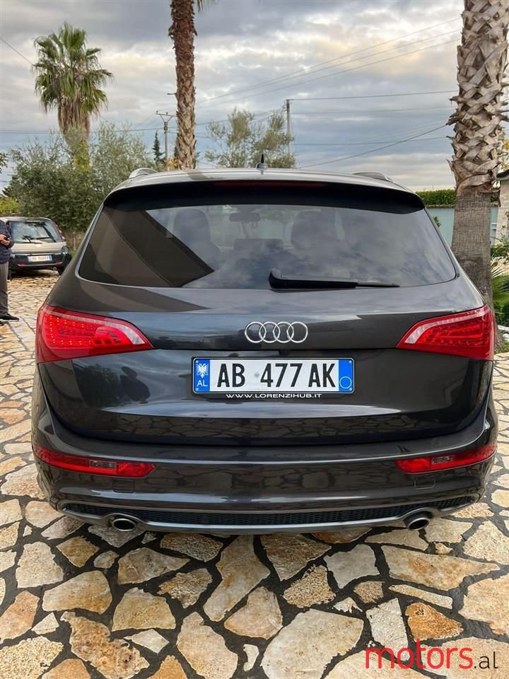 2012' Audi Q5 photo #5