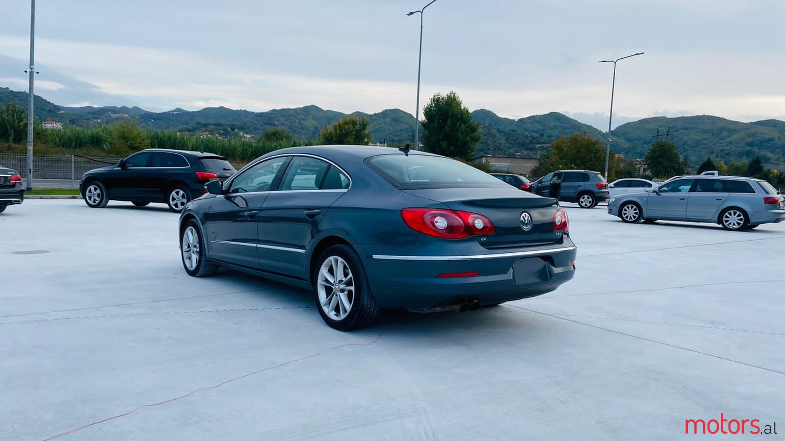 2011' Volkswagen Passat CC photo #4