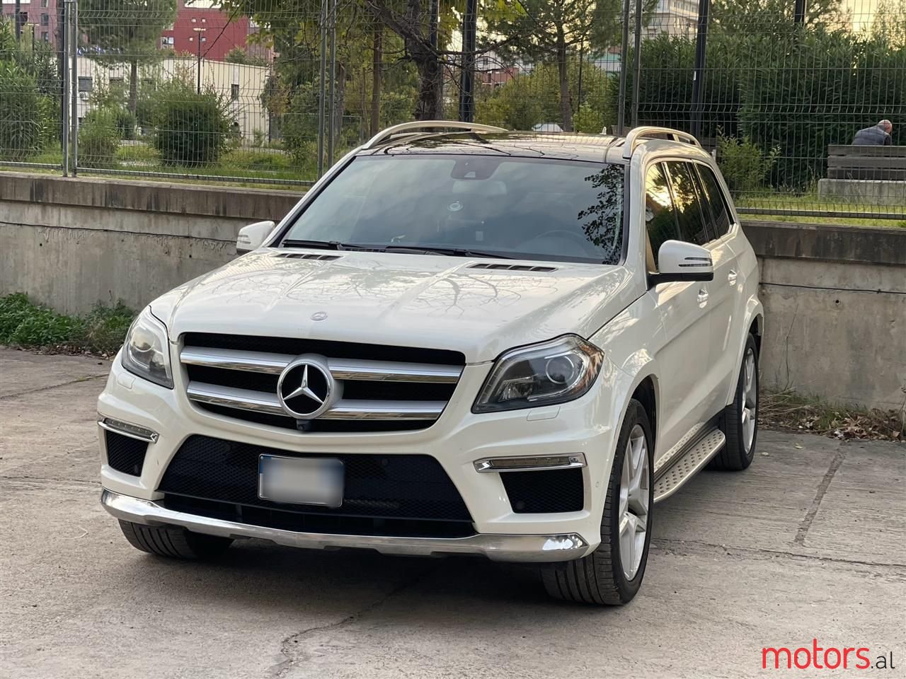 2013' Mercedes-Benz GL 350 photo #2