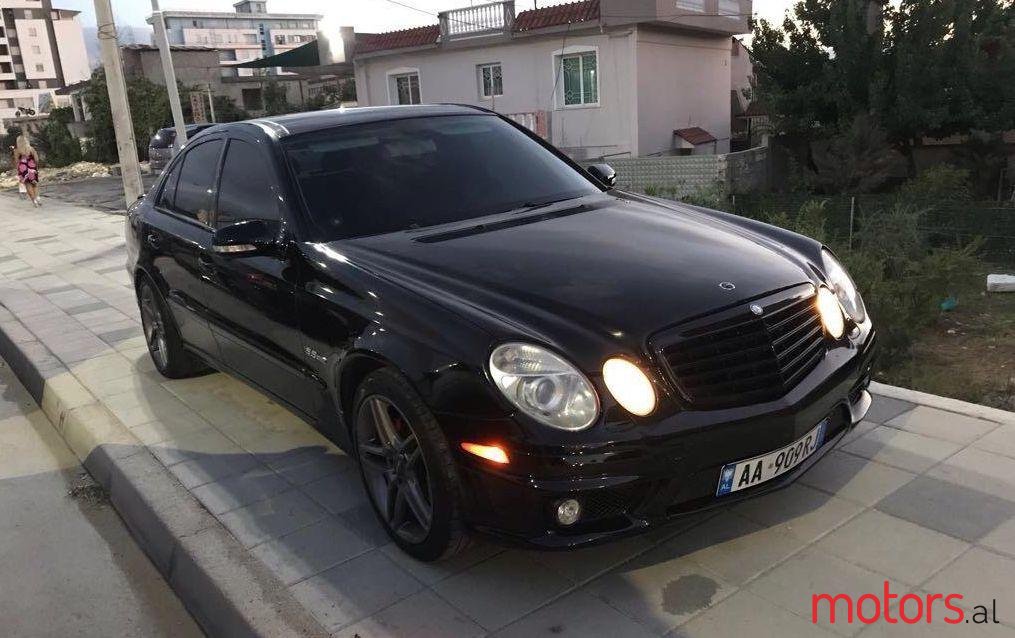 2004' Mercedes-Benz E 320 photo #1