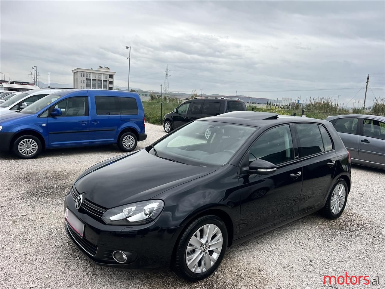 2012' Volkswagen Golf photo #1