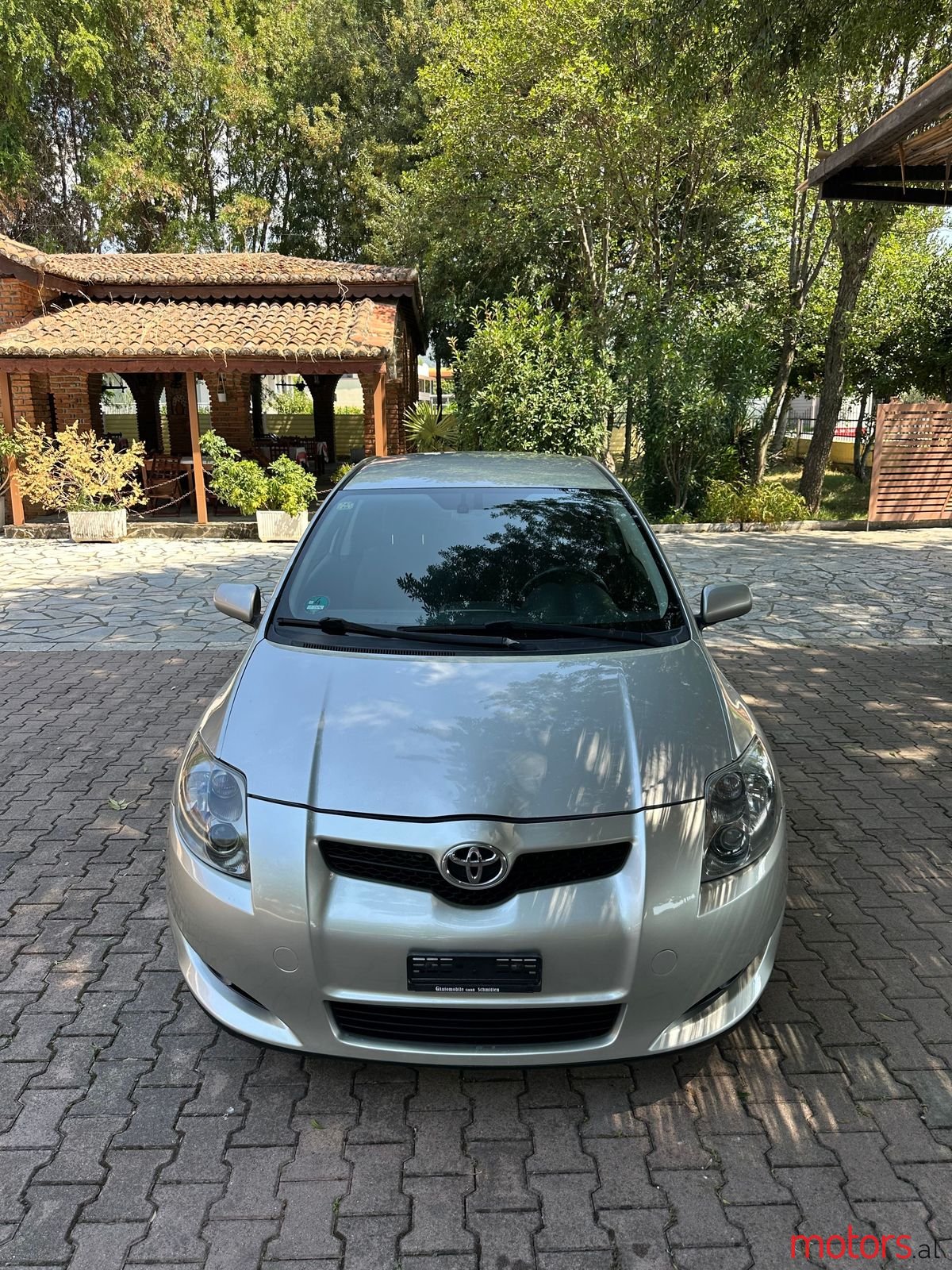 2009' Toyota Auris photo #2