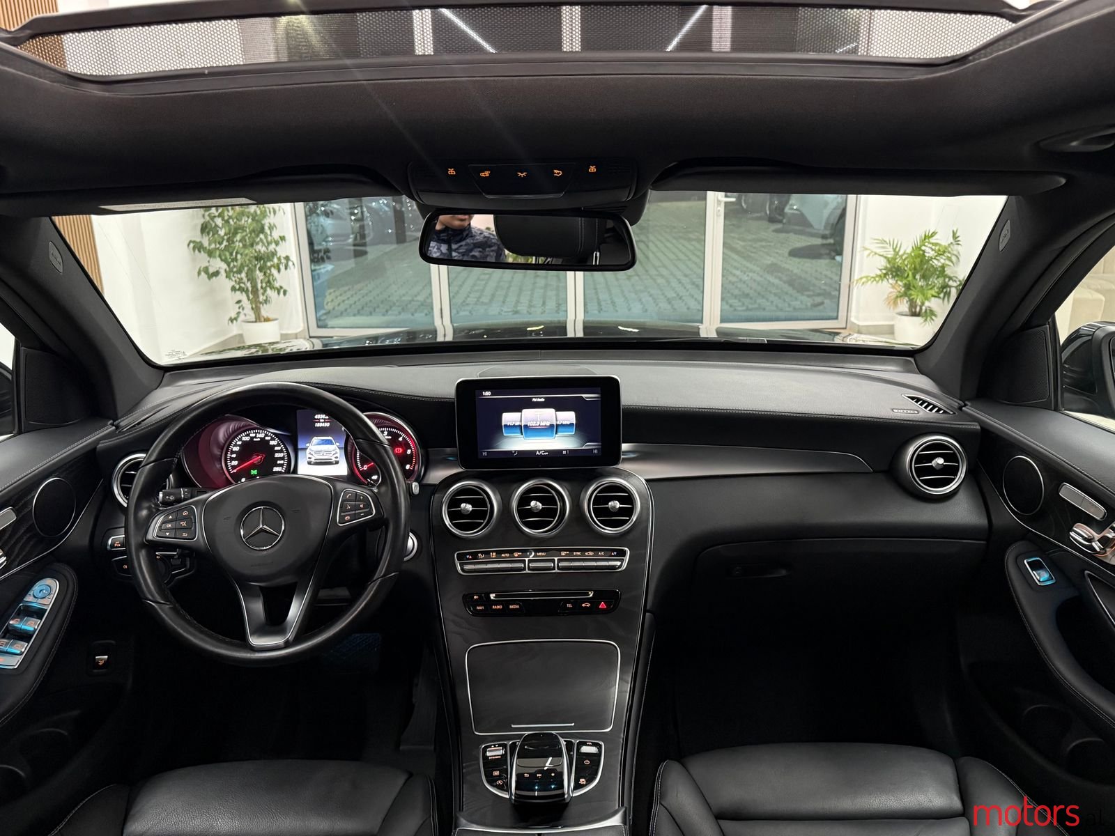 2017' Mercedes-Benz GLC 250 photo #2