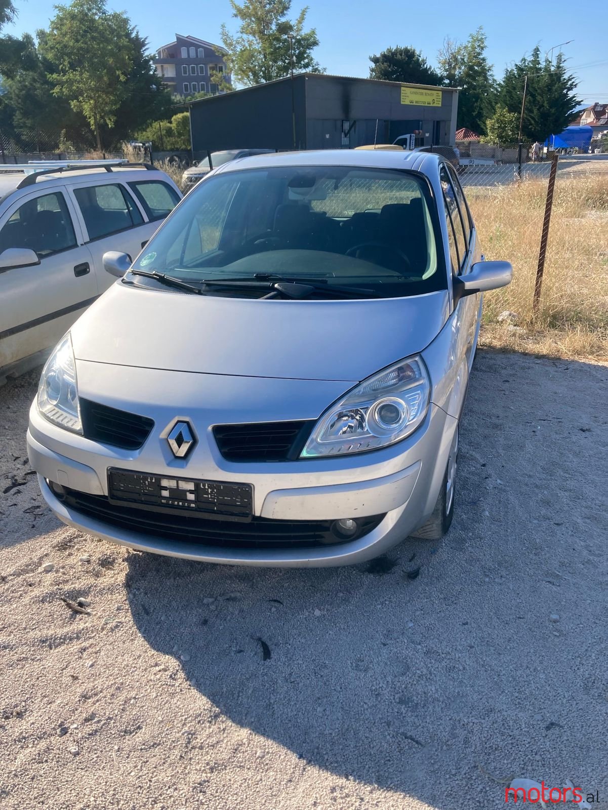 2008' Renault Scenic photo #3