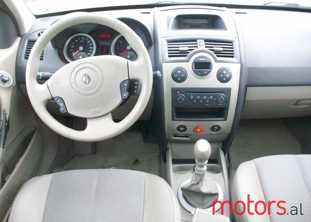 2006' Renault Megane photo #2