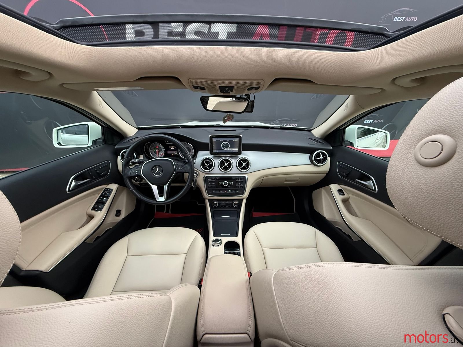 2015' Mercedes-Benz GLA 200 photo #5