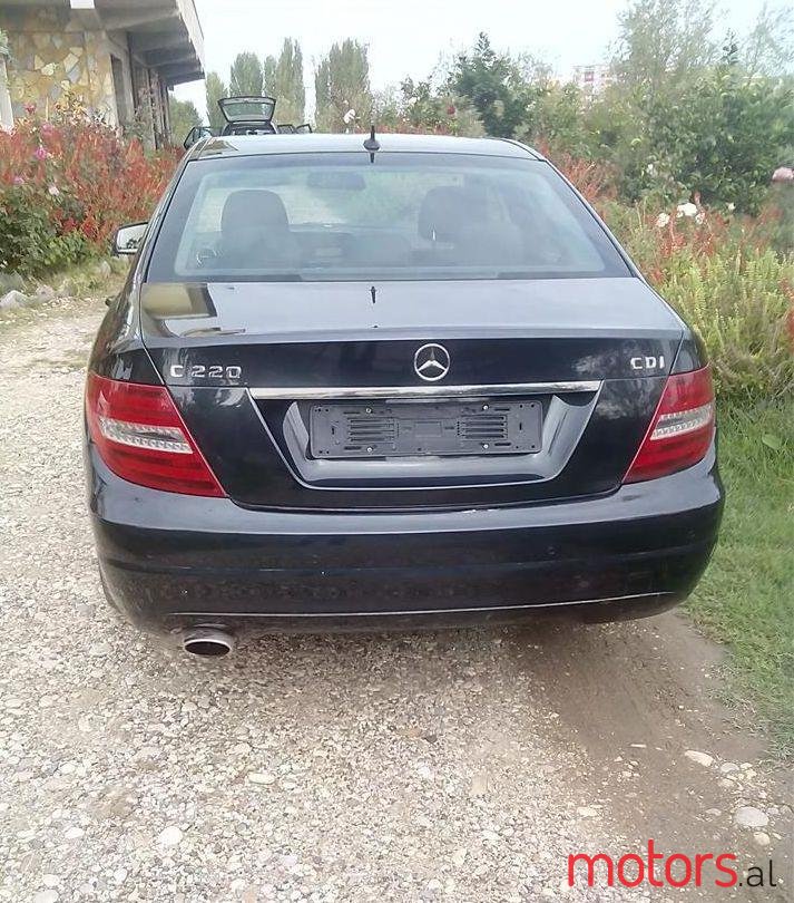 2011' Mercedes-Benz C 220 photo #1