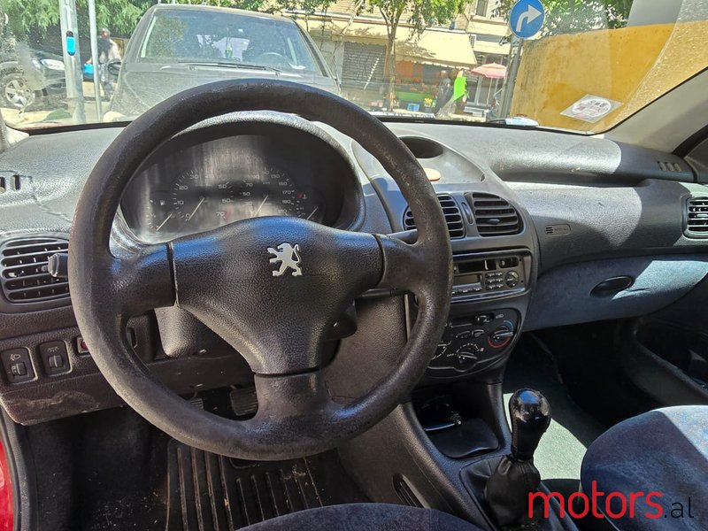 2001' Peugeot 206 photo #1