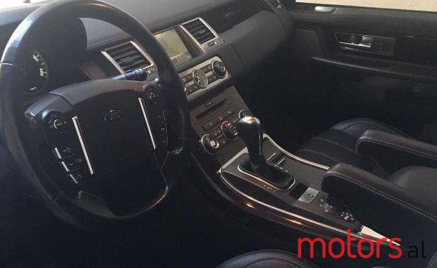 2010' Land Rover Range Rover Sport photo #1