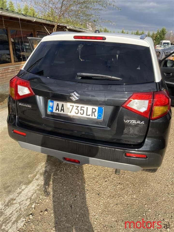 2015' Suzuki Vitara photo #3