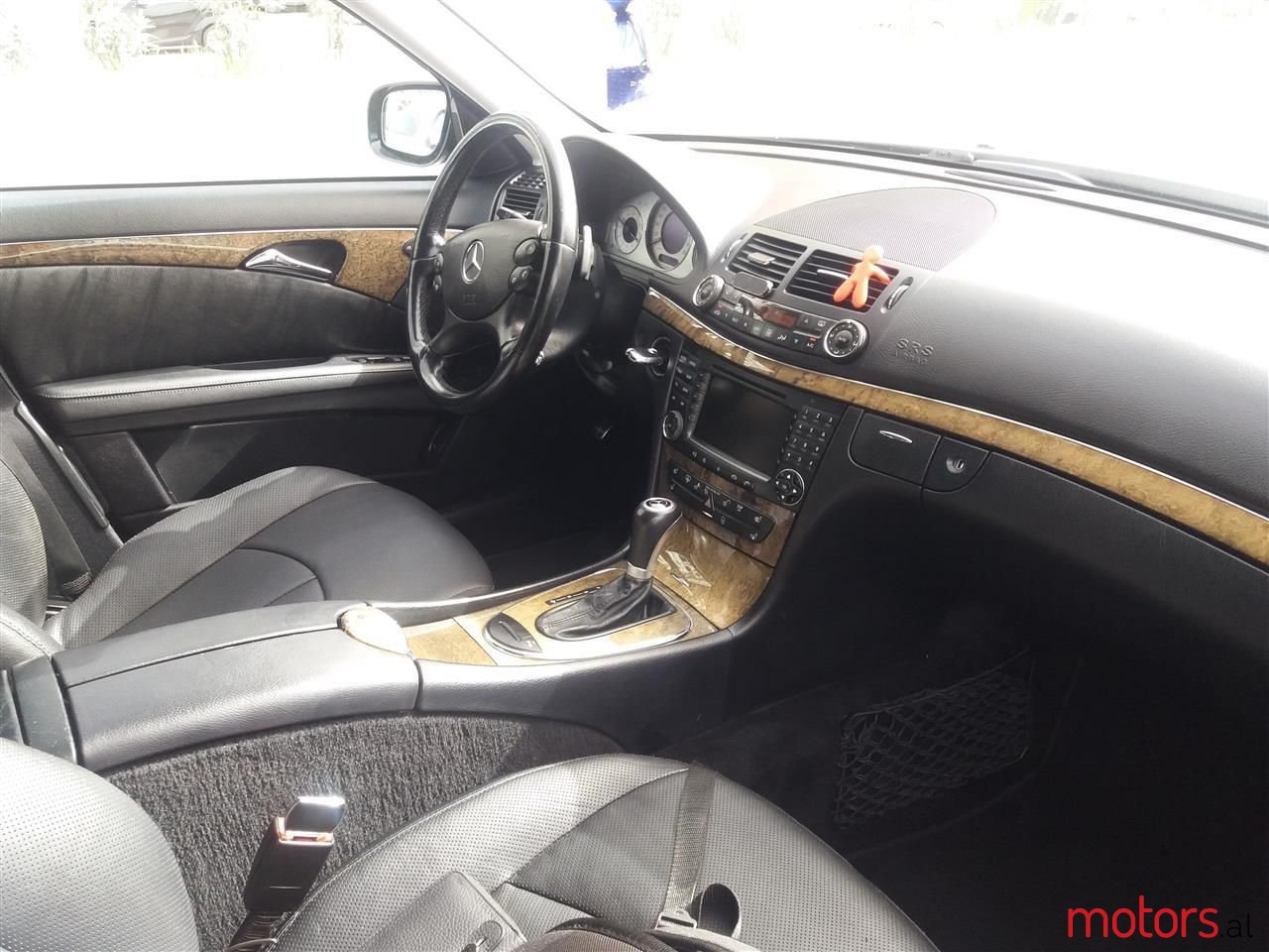 2007' Mercedes-Benz 320 photo #5