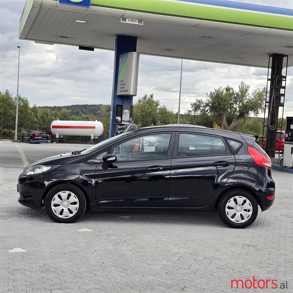 2010' Ford Fiesta photo #6