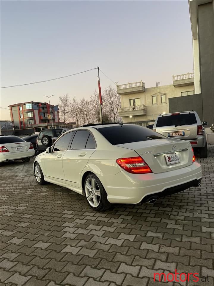 2012' Mercedes-Benz C 300 photo #6