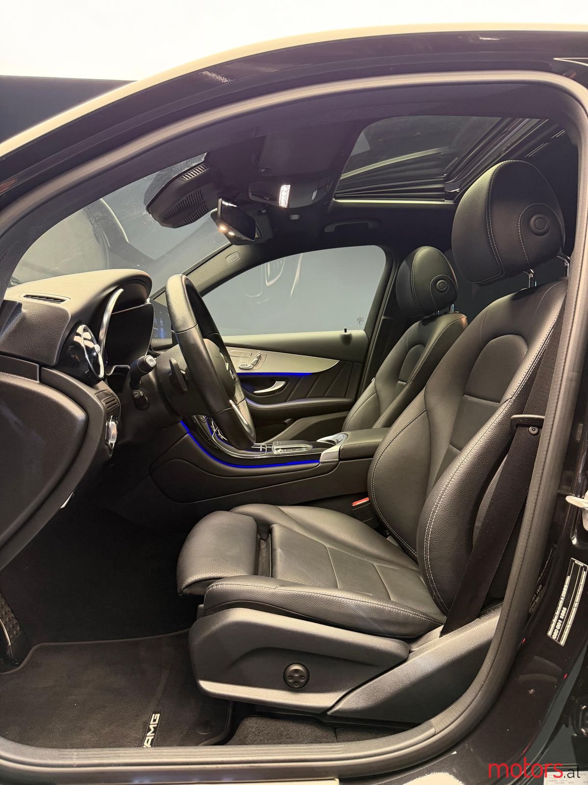 2021' Mercedes-Benz GLC 220 photo #3