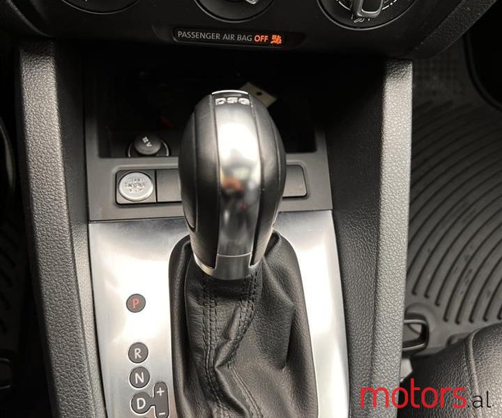 2012' Volkswagen Jetta photo #6