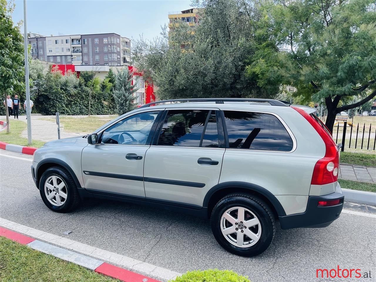 2004' Volvo Xc 90 photo #3