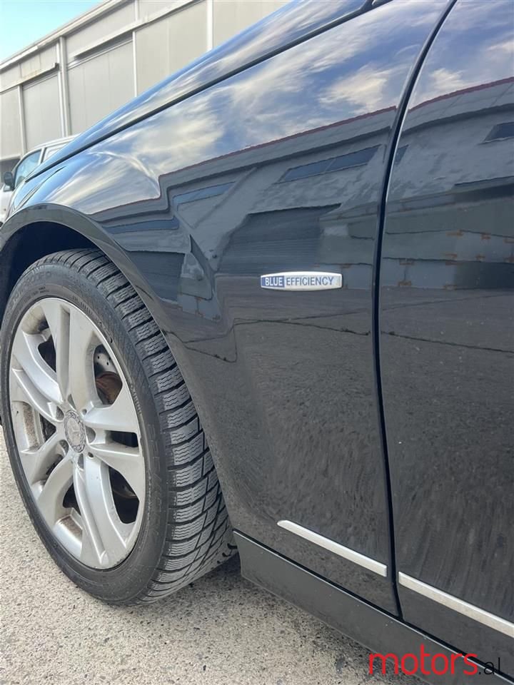 2012' Mercedes-Benz C 250 photo #2