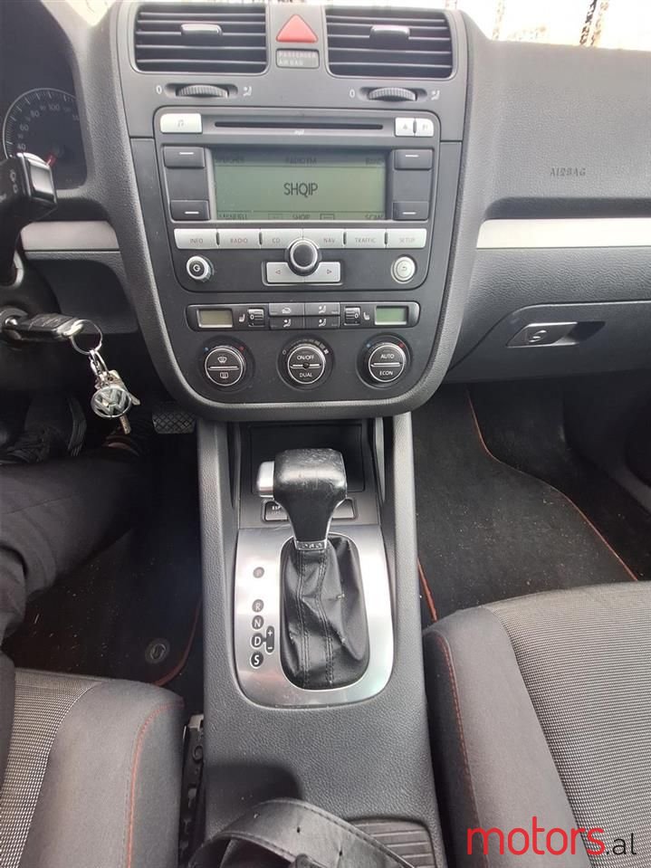 2006' Volkswagen Golf photo #6