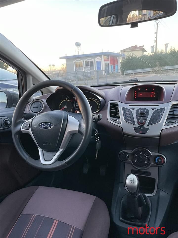 2008' Ford Fiesta photo #3