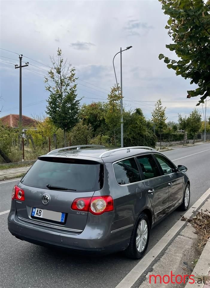 2007' Volkswagen Passat photo #4