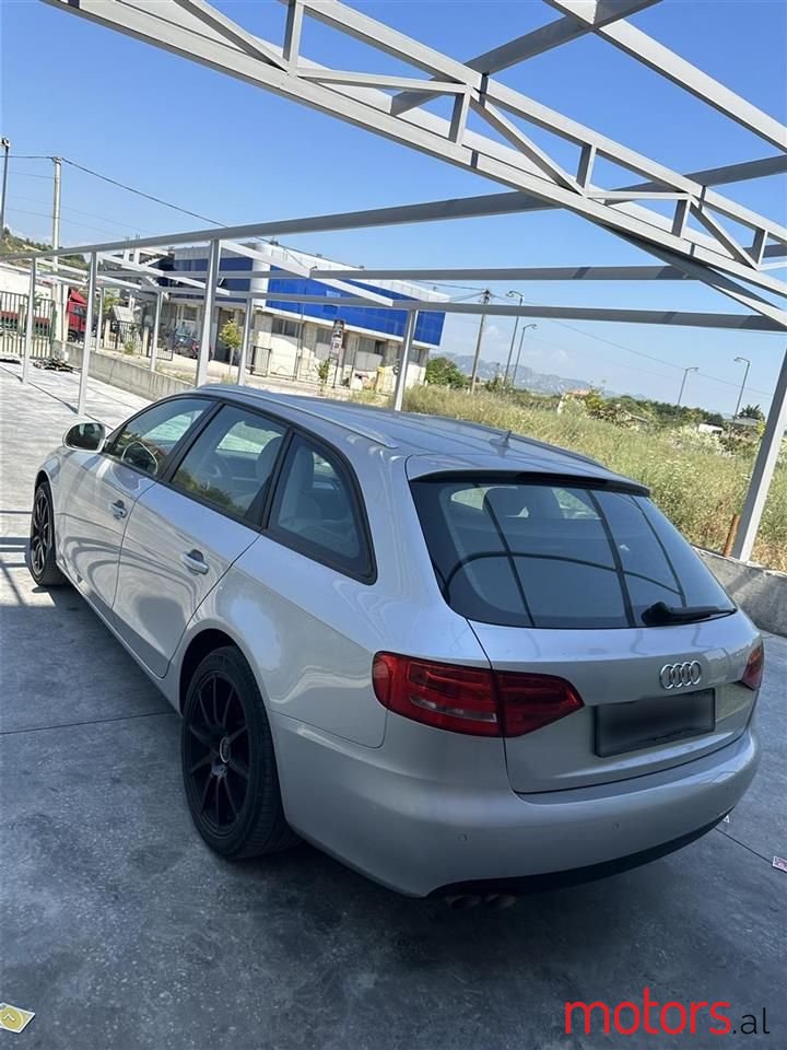 2010' Audi A4 photo #5