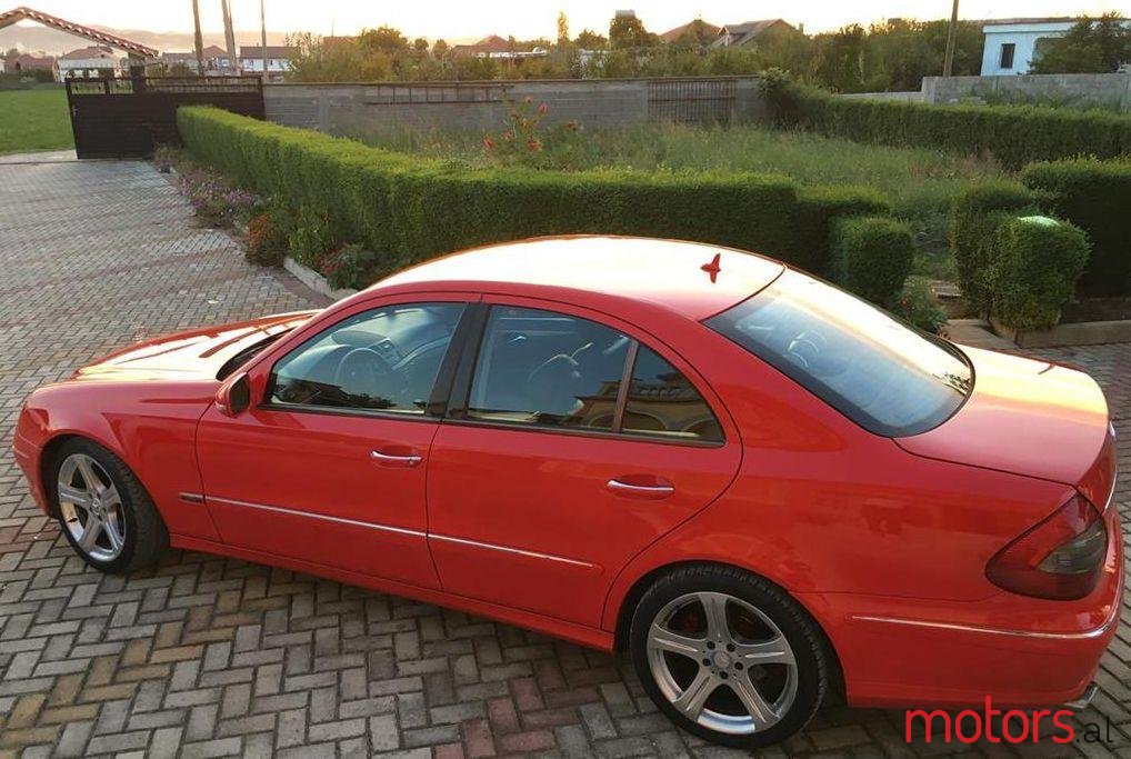 2008' Mercedes-Benz E 320 photo #1