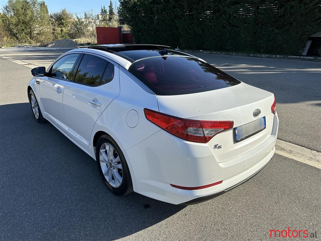 2011' Kia Optima photo #2