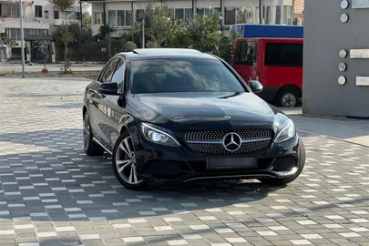 2018' Mercedes-Benz C 220