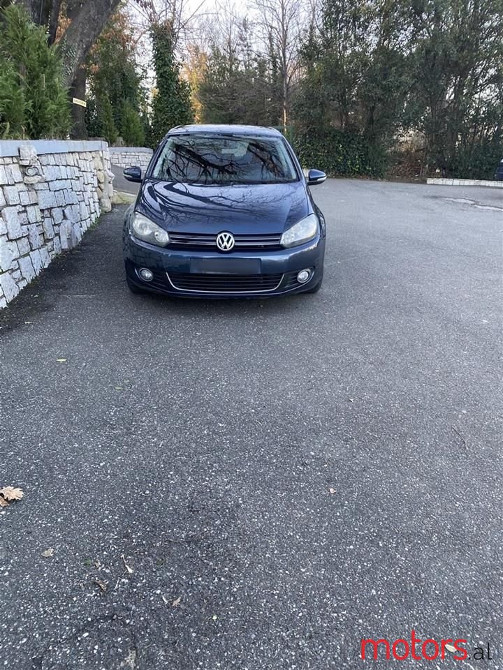 2010' Volkswagen Golf photo #3