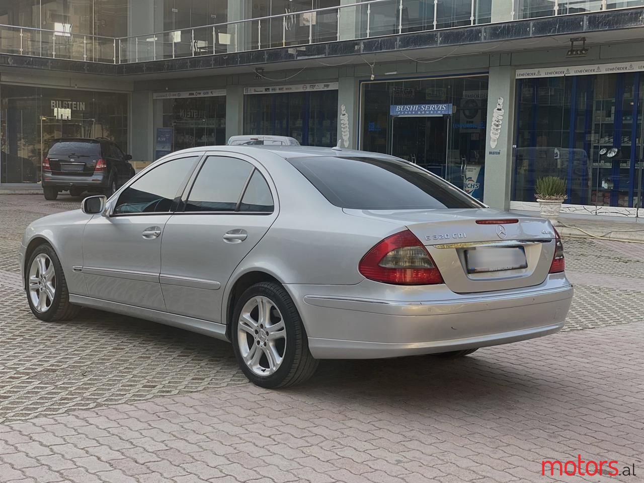 2007' Mercedes-Benz E 320 photo #3