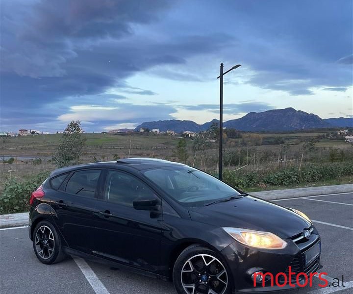 2013' Ford Focus photo #2