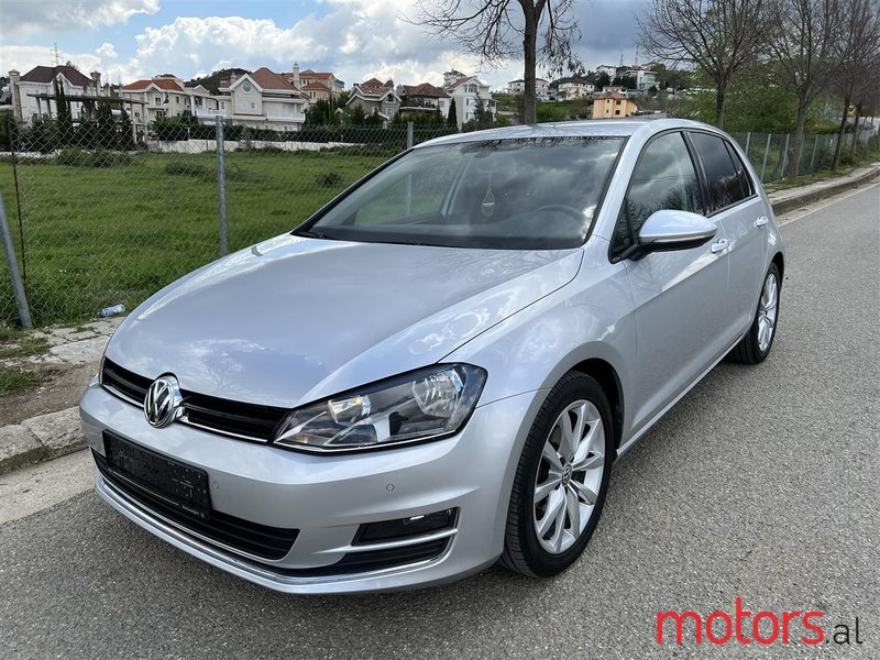 2016' Volkswagen Golf photo #1