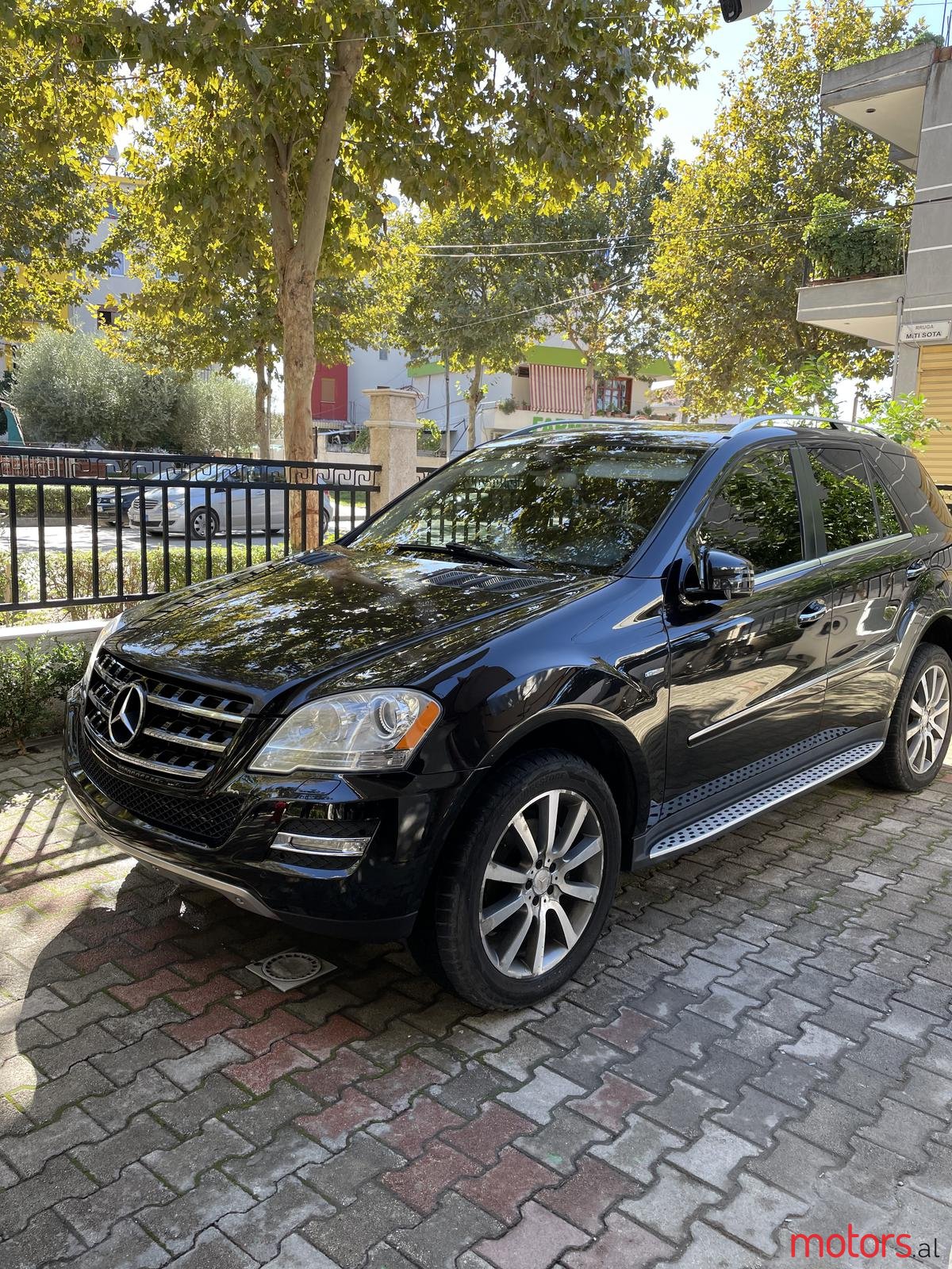 2011' Mercedes-Benz ML 350 Grand edisen photo #2