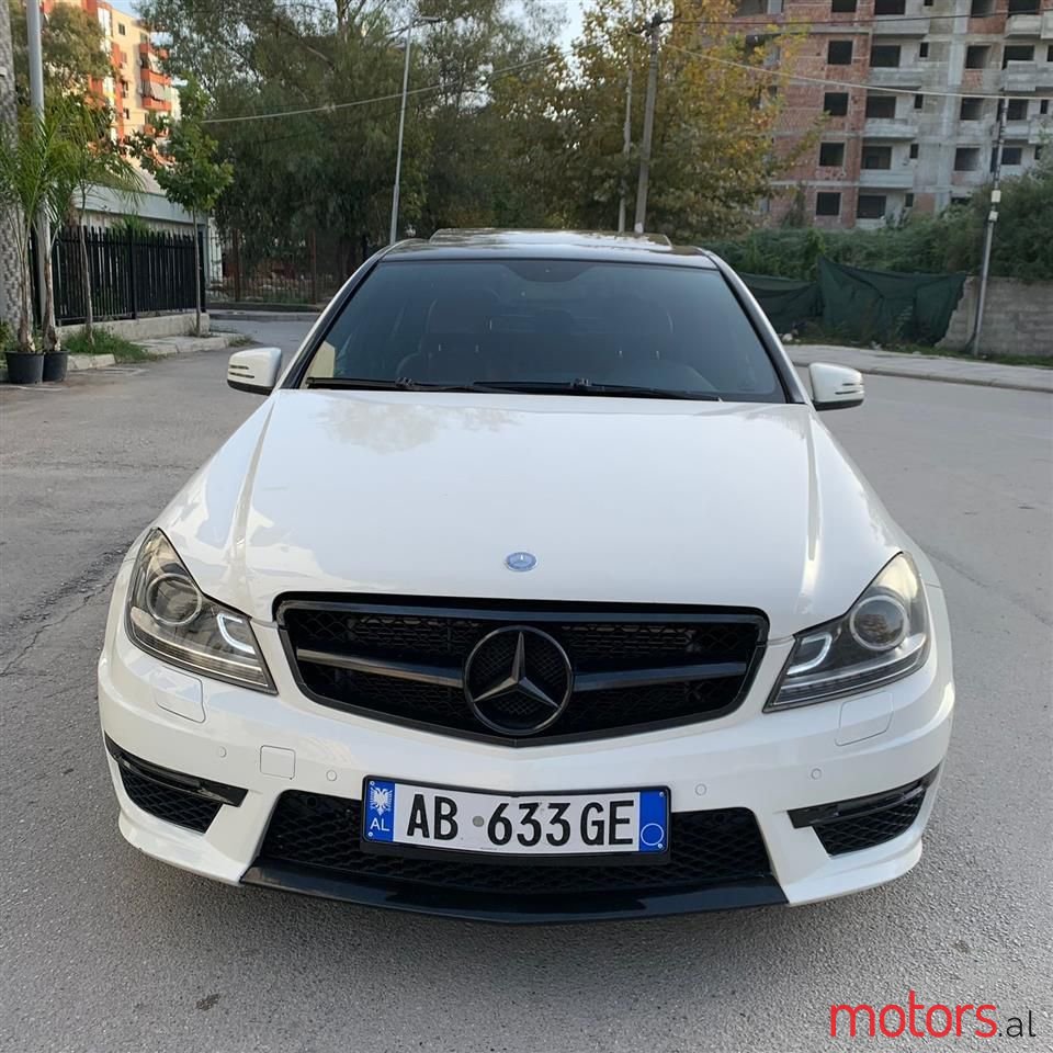 2012' Mercedes-Benz C 300 photo #6