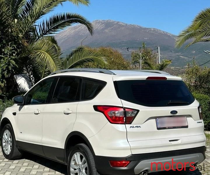 2017' Ford Kuga photo #5