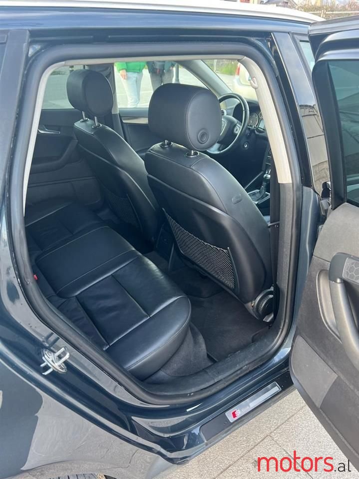 2012' Audi A3 photo #3